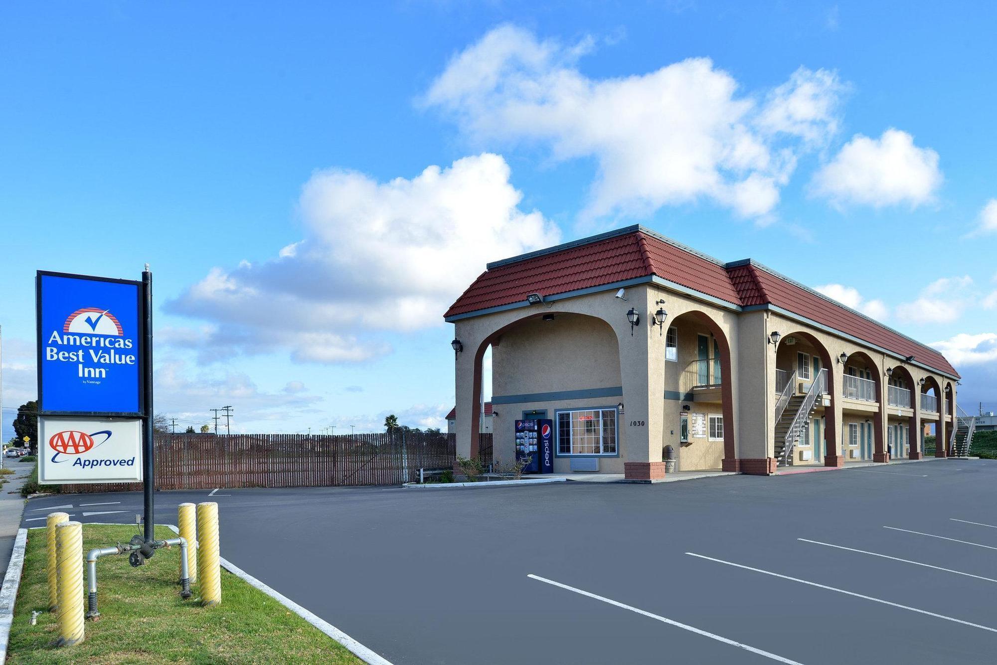 Salinas Inn المظهر الخارجي الصورة