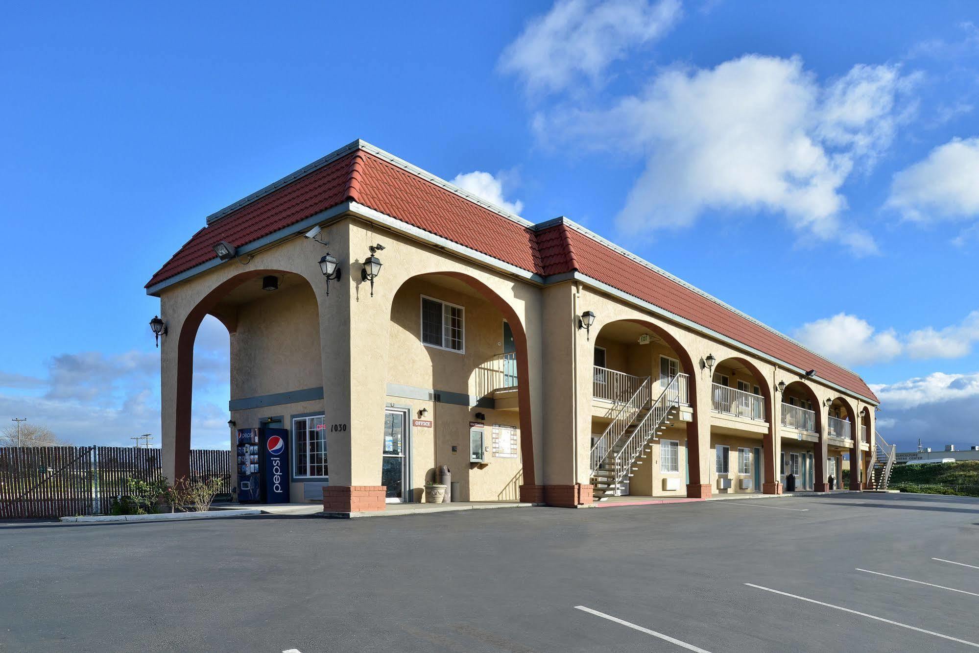Salinas Inn المظهر الخارجي الصورة